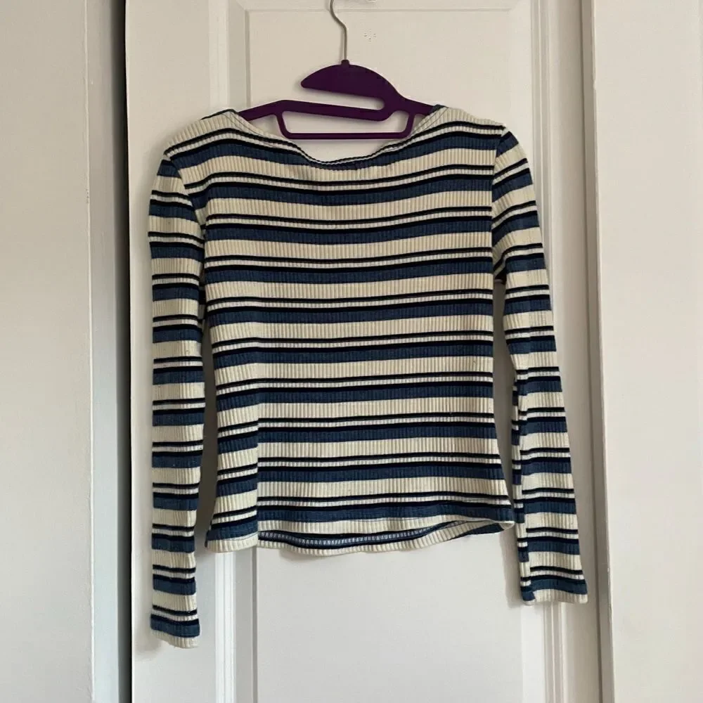 Y2k striped sweater
